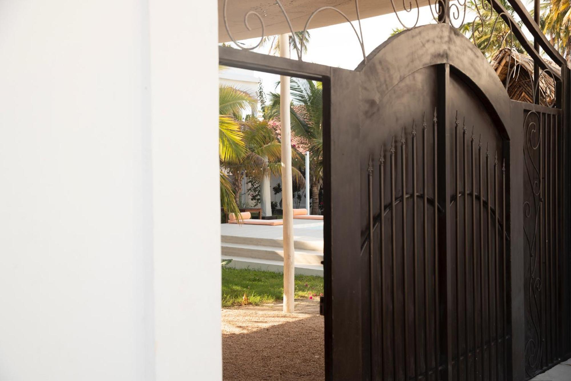 Paje White House Hotel Exterior photo