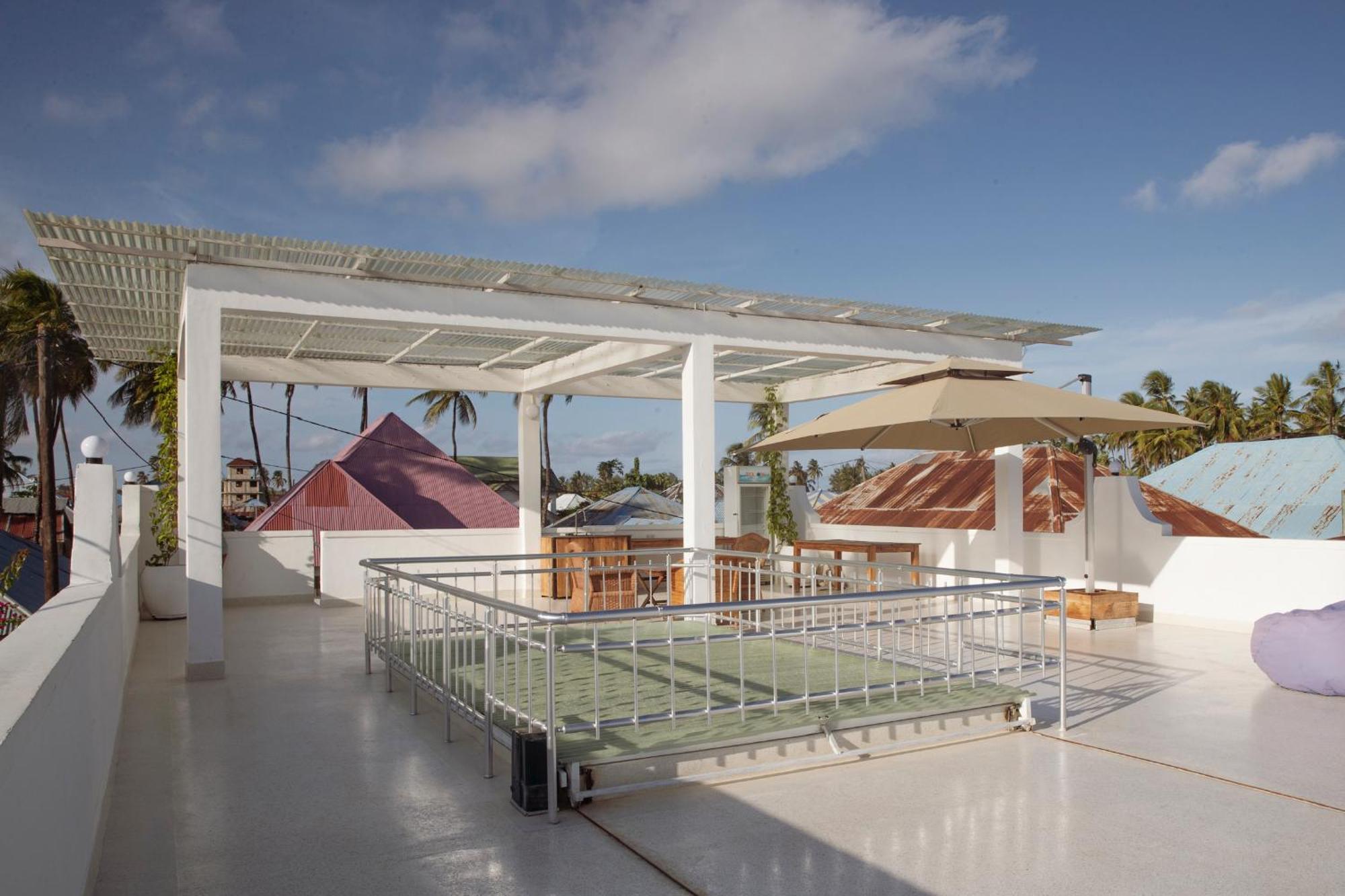 Paje White House Hotel Exterior photo